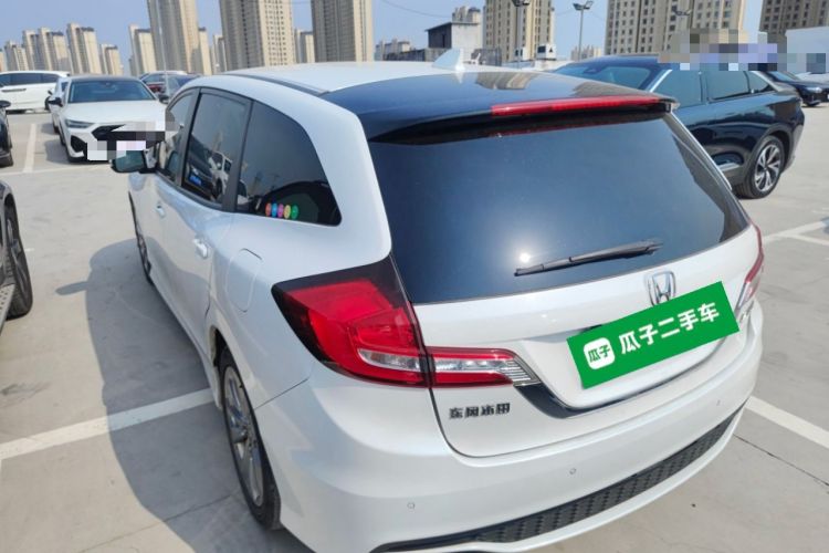 Used Honda Jade 2017 1.8L automatic Comfort version 5 seats
