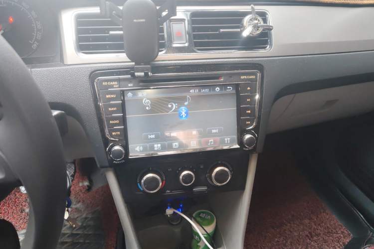 Used Skoda Rapid 2013 1.4L Manual Enjoyment Model Audio And AC Panel