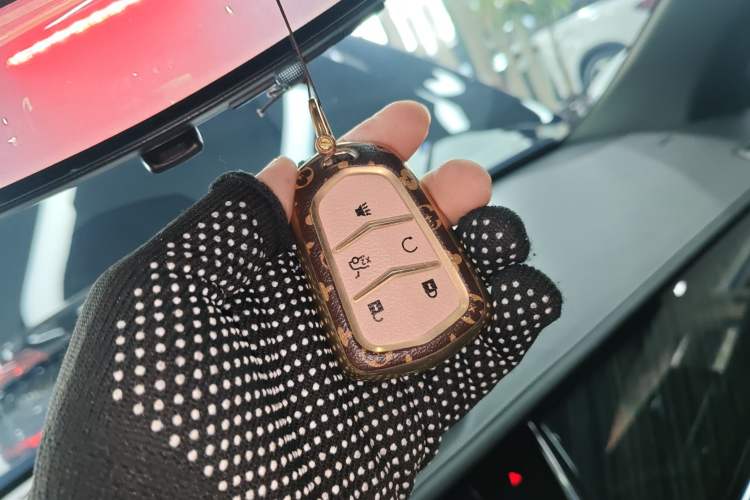 Used Cadillac XT6 2022 2.0T Six-Seater Four-Wheel-Drive Luxury Standard Edition
