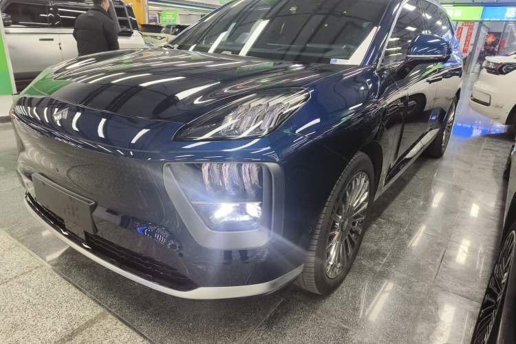 Used Hyptec HL 2025 700 Ultra Six-Seater All-Wheel-Drive LiDAR Version