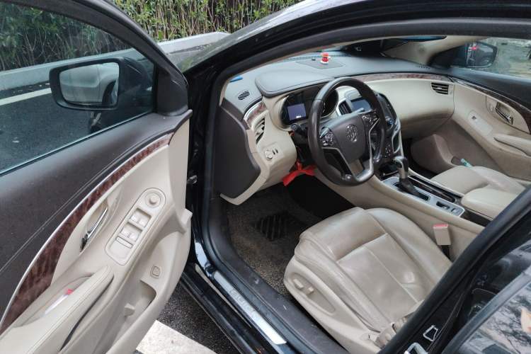 Used Buick LaCrosse 2013 2.4L SIDI Leading Comfort Version