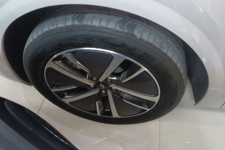 Used Li Auto L6 2024 Pro Model Exterior 4