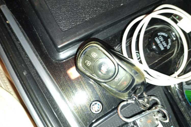 Used Buick GL8 2023 Land Executive Class 652T Smart Luxury Model
