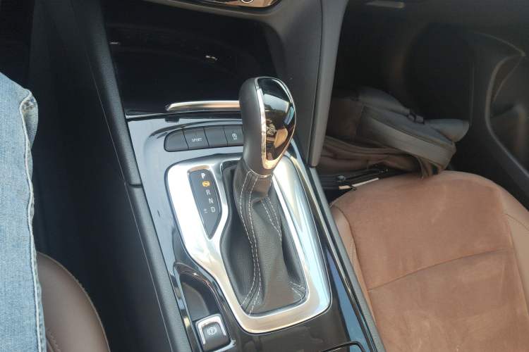 Used Buick Regal 2019 20T Elite Version China VI Standard
