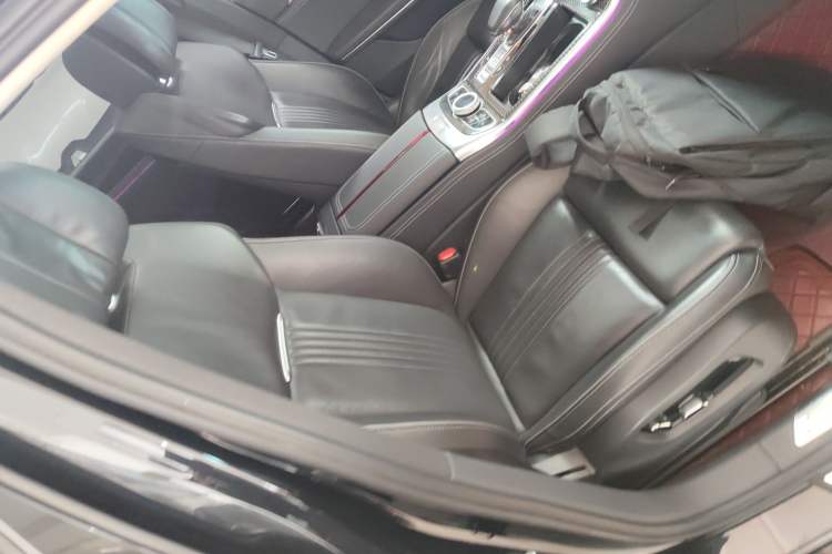 Used Hongqi H9 2020 2.0T Smart Connect Flagship Edition Right Front Seat