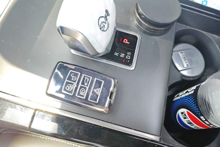 Used Land Rover Range Velar 2024 Dynamic SE