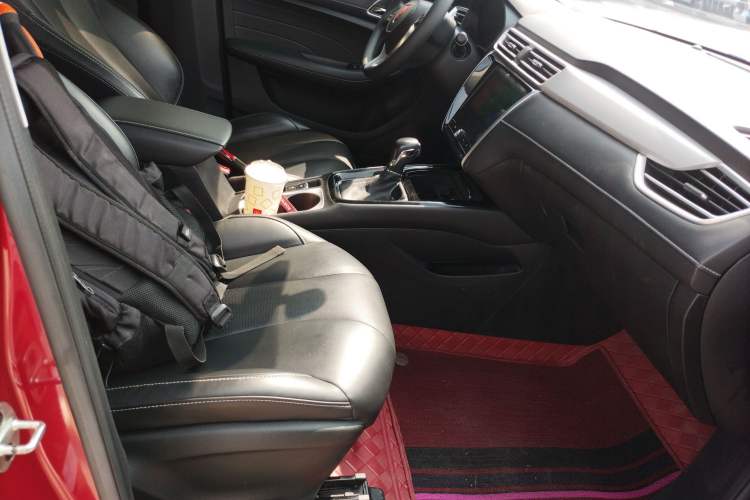 Used Roewe i5 2020 1.5L Automatic 4G Connect Luxury Flagship Edition