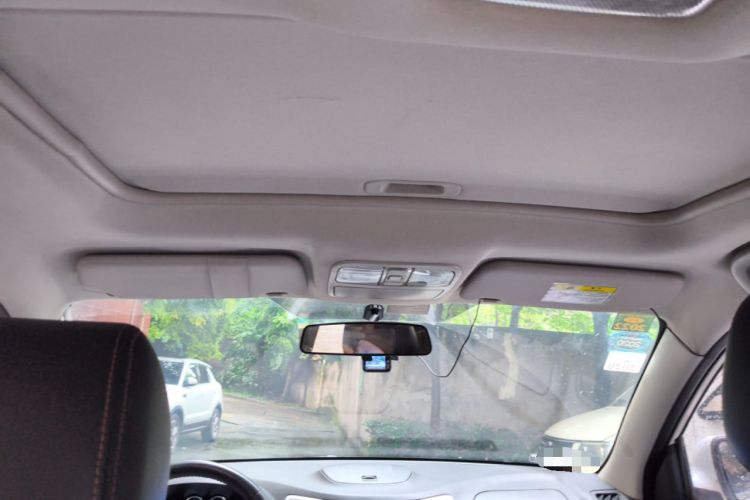 Used CHANGAN CS35 2015 1.6L Automatic Luxury Model China IV Standard Headliner