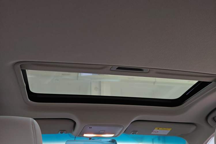 Used Buick GT 2021 Exemplar 1.5L Automatic Elite Version Headliner