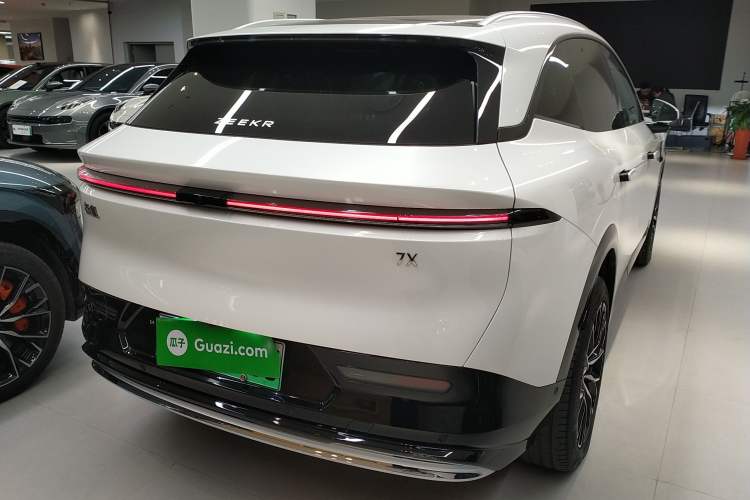 Used Zeekr 7X 2025 100kWh Long-Range All-Wheel Drive Intelligent Driving Version