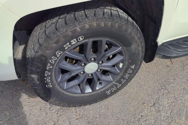 Used JMC Yuhu 7 2022 2.0T Automatic Diesel 4x4 Comfort Edition Standard Wheelbase
