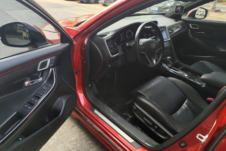 Used Honda Spirior 2015 2.4L Si
