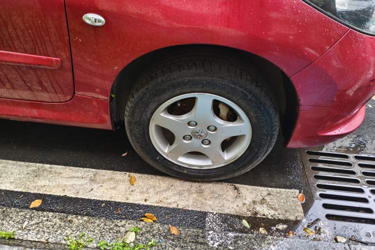 Used Peugeot 207 2011 Hatchback 1.4L Manual Yule Edition