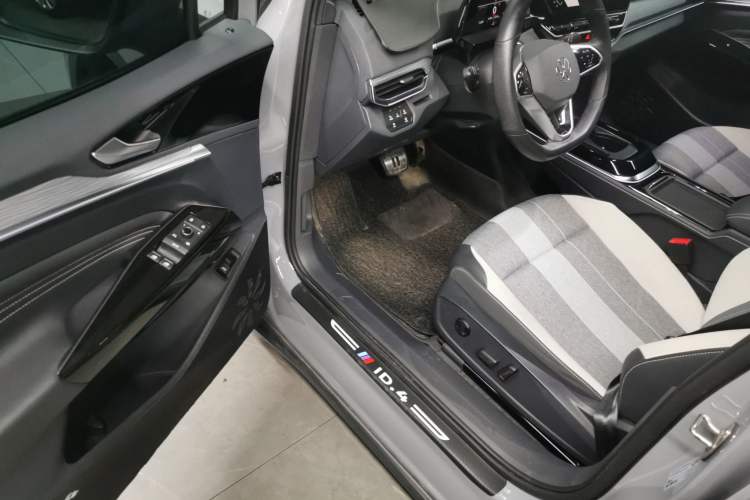 Used Volkswagen ID.4 CROZZ 2024 Pure Edition Limited Edition Driver Seat