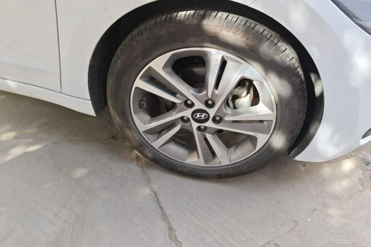 Used Hyundai Elantra (6th Generation / Lingdong) 2016 1.6L Automatic ZhiXuan – Elite Version