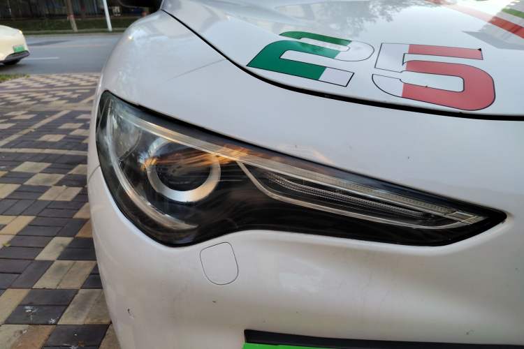 Used Alfa Romeo Stelvio 2017 2.0T 200HP Elite Edition