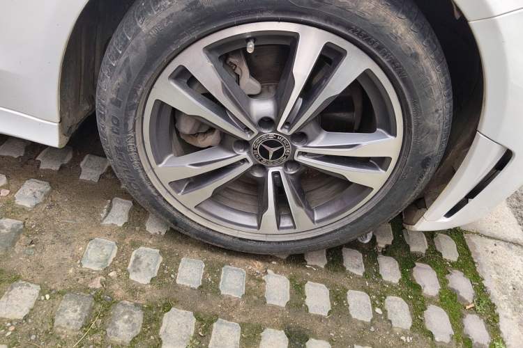 Used Mercedes-Benz C-Class 2019 C 180 L Fashion Edition Sport Version Exterior 4