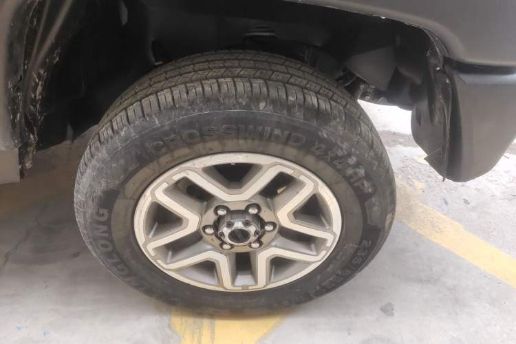 Used BAIC Off-Road BJ40 2016 40L 2.3T Automatic All-Wheel Drive Premium Edition Right Front Wheel Hub