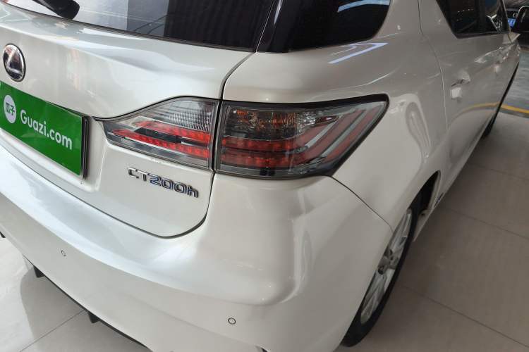 Used Lexus CT 2014 CT200h Comfort Edition Monochrome
