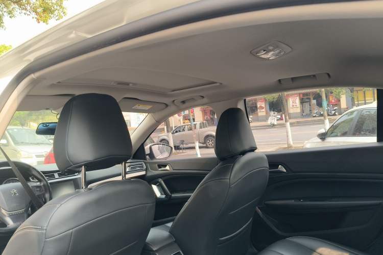 Used Peugeot 408 2015 1.2T Automatic Luxury Edition Headliner