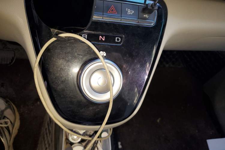 Used ORA White Cat 2022 Upgraded Model 305km Range Luxury Version Lithium Iron Phosphate
