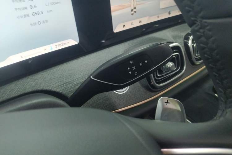 Used Chery Tiggo 9 2023 2.0T Dual-Clutch Two-Wheel Drive Luxury Edition 5 Seats Gear Lever