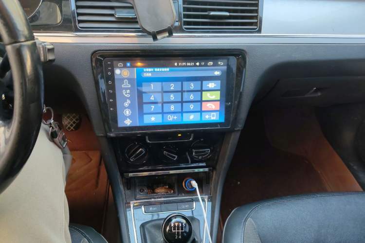 Used Volkswagen Bora 2015 Zhuihui Edition 1.6L Manual Comfort Model
