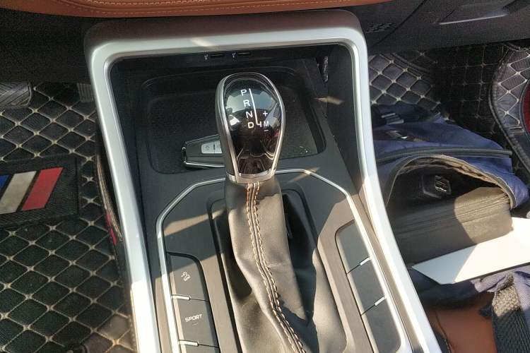 Used Geely Auto Vision X6 2020 1.4T CVT Luxury Edition Gear Lever