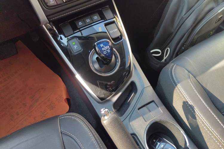 Used Toyota Corolla 2017 Revised Dual-Engine 1.8L E-CVT Elite Edition
