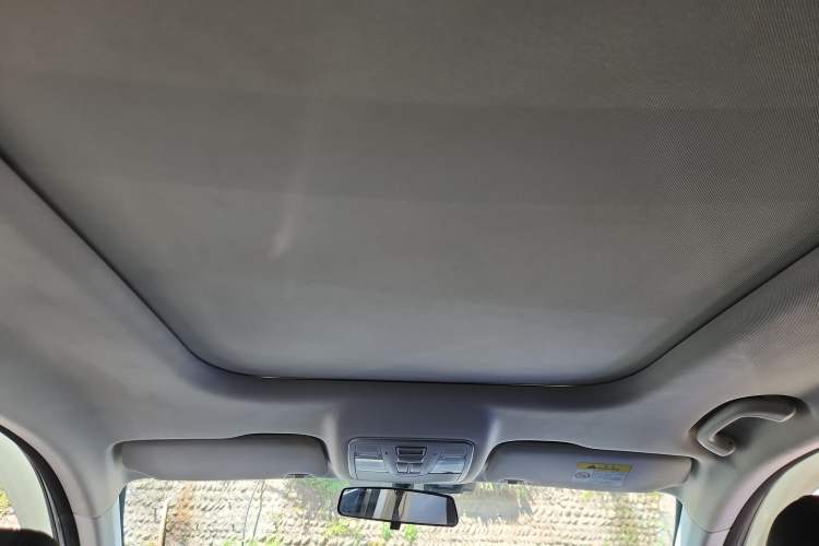 Used CHANGAN OSHAN X7 PLUS 2022 1.5T Blue Whale Edition Automatic Prestige 7-Seater Headliner