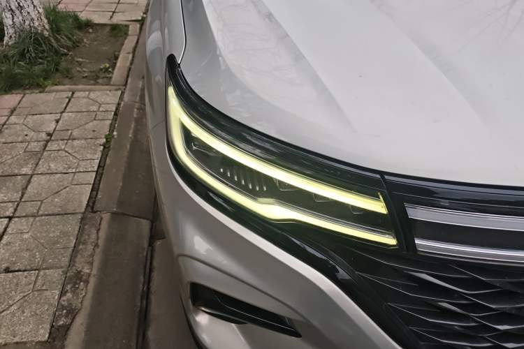 Used Roewe RX5 MAX 2019 400TGI Automatic Smart Cabin Flagship Edition
