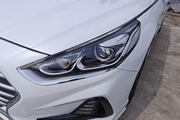 Used Hyundai Sonata Plug-in Hybrid 2018 2.0 PHS Smart Connect Version China VI Standard