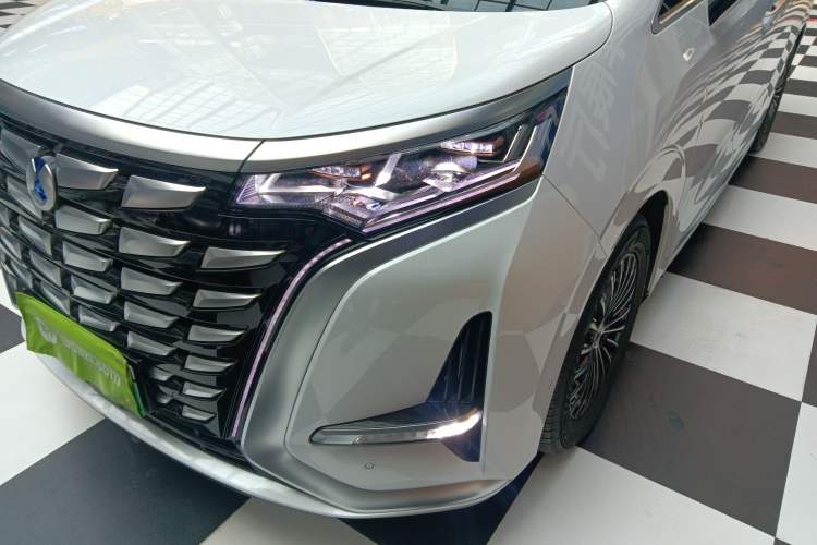 Used Denza D9 2022 DM-i 970 Four-Wheel Drive Flagship Model Left Front Headlight