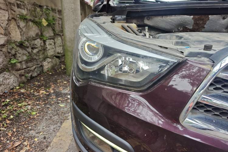 Used Haima S5 2015 1.5T CVT Flagship Model Right Front Headlight