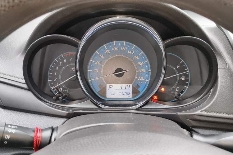 Used Toyota YARiS L Zhi Xuan 2015 1.5E Automatic Charm Edition