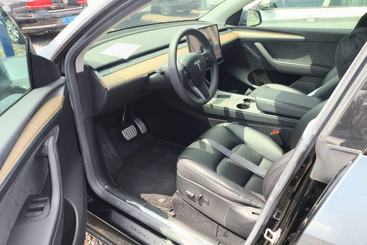 Used Tesla Model Y 2022 Performance High-Performance All-Wheel-Drive Version Driver Seat