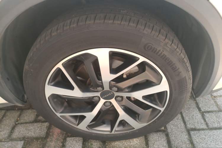 Used Lynk & Co 01 2017 2.0T Four-Wheel Drive Pro Edition Right Front Wheel Hub