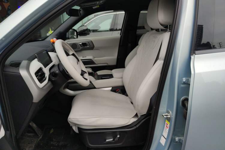 Used Formula Leopard Titanium 3 2025 501 km Range Rear-Wheel Drive Intelligent Driving Max Edition Left Front Seat