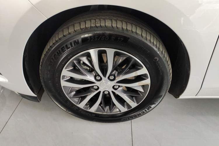 Used Buick GL8 2022 ES Landtrek 653T Comfort Edition
