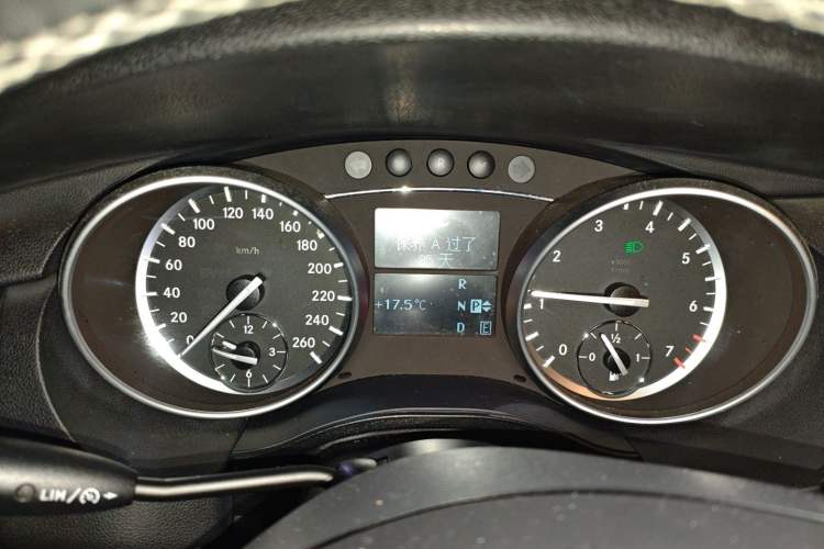 Used Mercedes-Benz R-Class 2017 R 320 4MATIC Business Edition Prestige Model