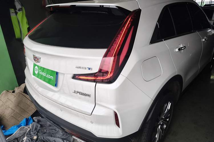 Used Cadillac XT4 2024 28T Two-Wheel-Drive Luxury Version Rear