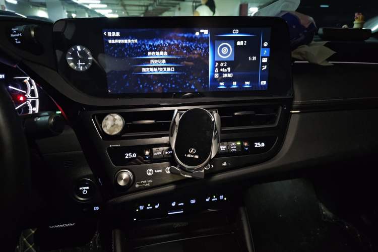 Used Lexus ES 2021 300h Executive Edition
