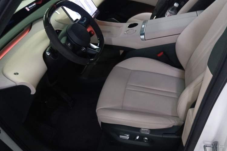 Used Xiaomi Auto YU7 2025 Ultra-Long Range High-Performance All-Wheel-Drive Max Edition Left Front Seat