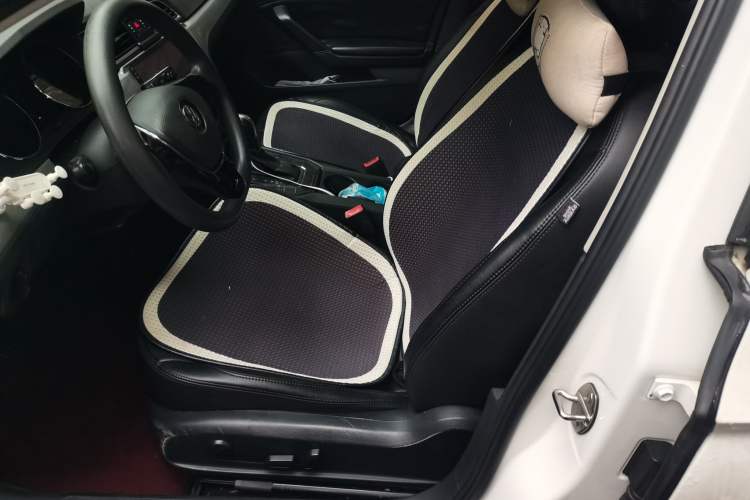 Used Volkswagen Lamando 2018 230TSI DSG Fashion Edition Left Front Seat