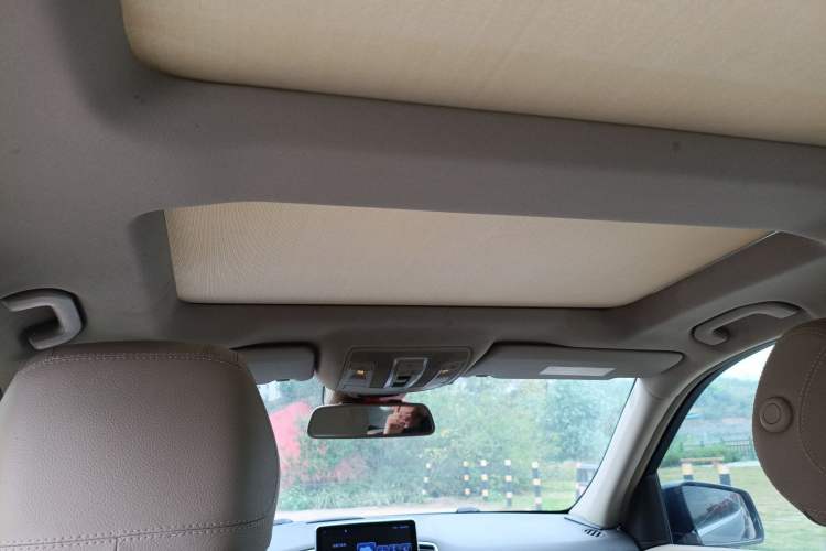 Used Mercedes-Benz M-Class 2014 ML 400 4MATIC Dynamic Model
