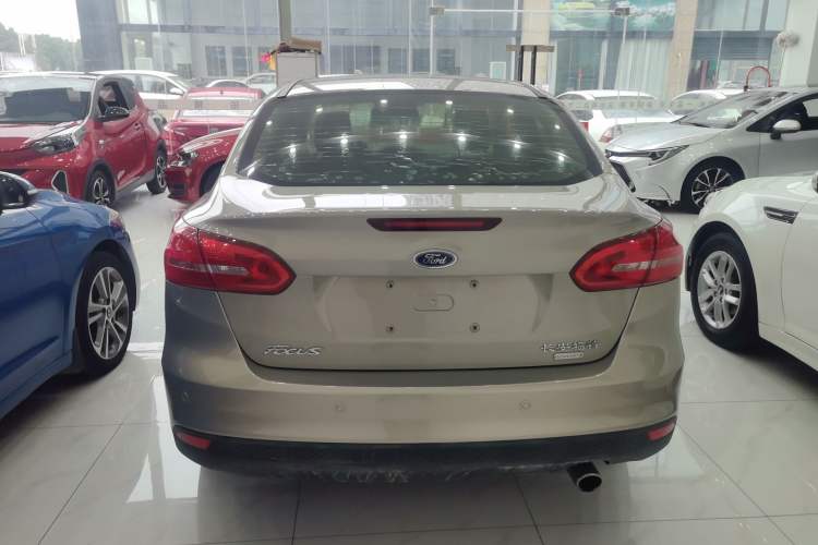 Used Ford Focus 2015 Sedan EcoBoost 180 Automatic Elite Model
