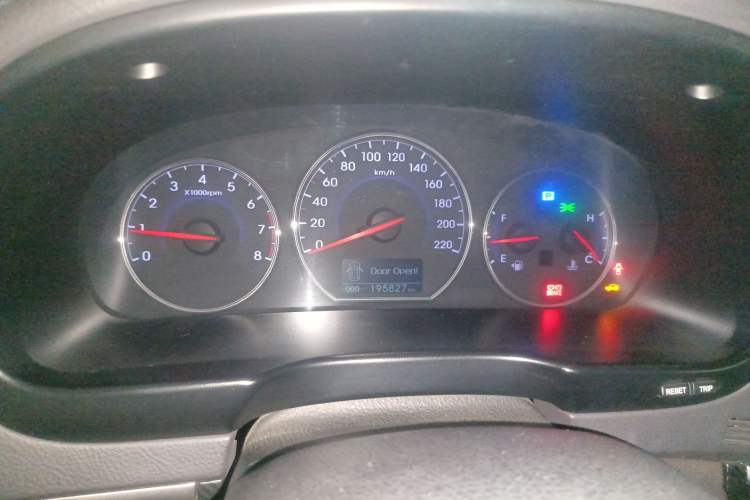 Used Hyundai Santa Fe Classic 2012 2.4 Ultimate Edition 7-Seater Four-Wheel Drive