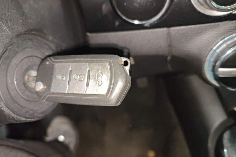 Used GAC Trumpchi GA6 2016 235T Manual Elite Edition Vehicle Key