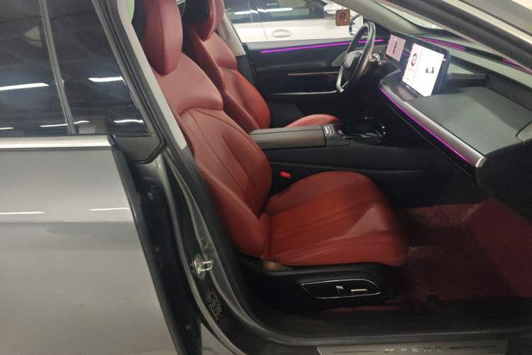 Used XPeng P7 2020 562N Performance Edition Right Front Seat