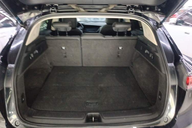 Used Buick Envision 2022 Encore S 552T Two-Wheel-Drive Luxury Model